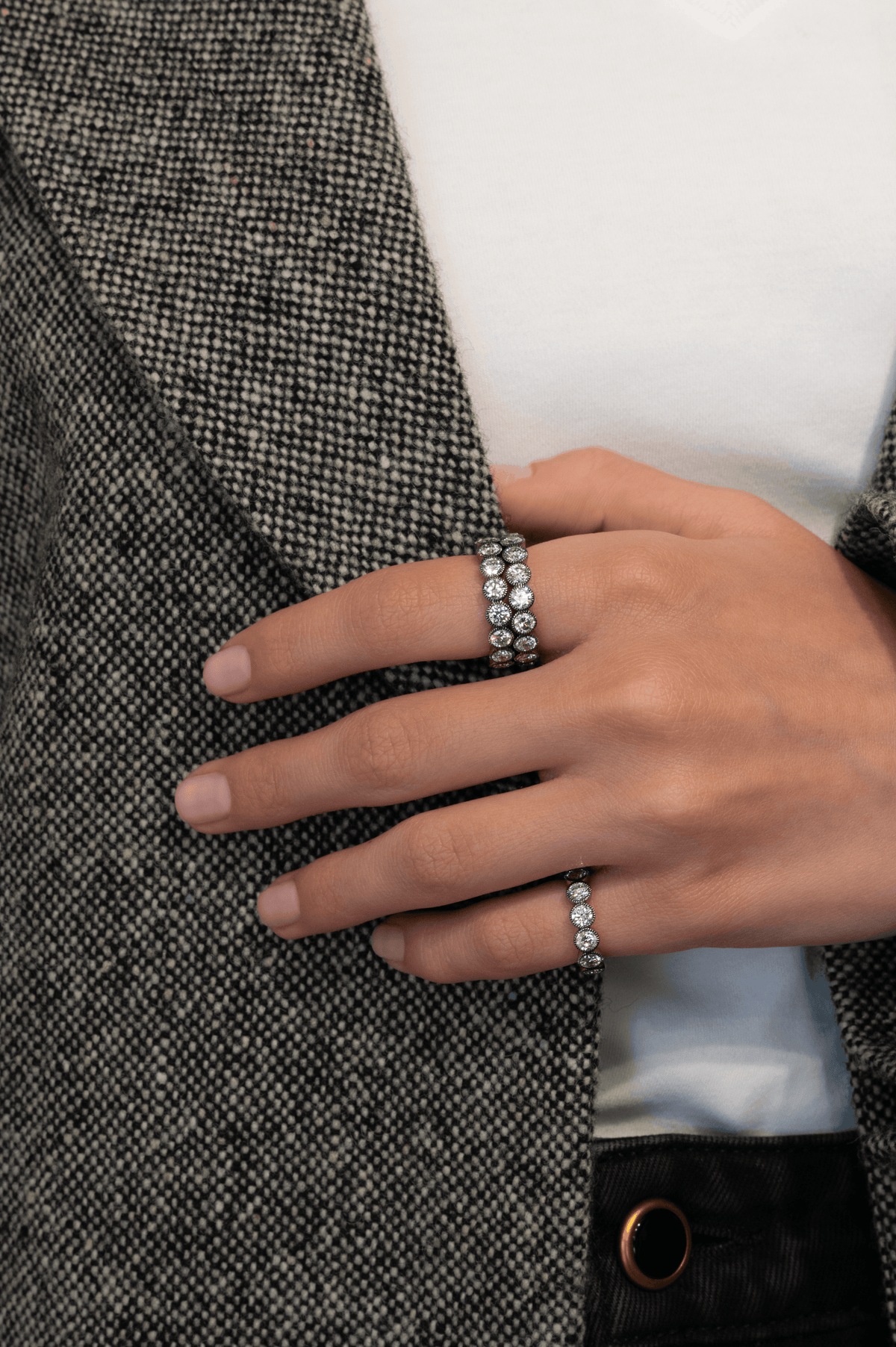 Black Bezel Band